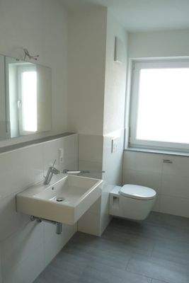 Whg. 6 Tageslicht-Bad 
