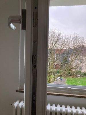 Moltkestr. 45, neue Fenster.jpg