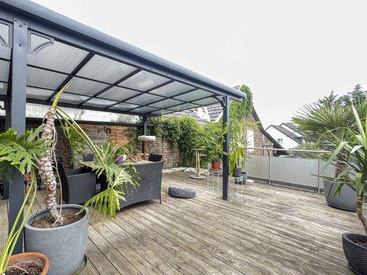 1-1-OG Terrasse- Wohnbeispiel.jpg