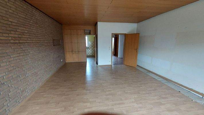 Moltkestraße 26 EG Wohnzimmer 1.jpg