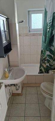 Badezimmer mit Tageslicht