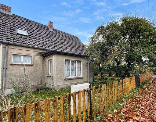 Haus- und Grundstücksansicht