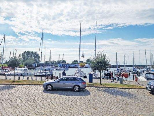 Blick auf den Yachthafen