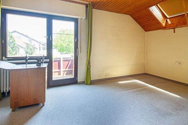 OG Zimmer 1 mit Ostbalkon