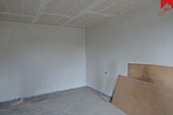 geräumiges Schlafzimmer 