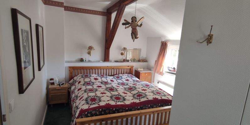 Schlafzimmer 1