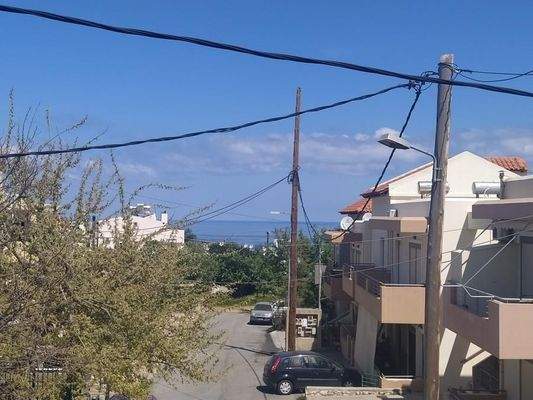 Kreta, Atsipopoulo: Geräumige 2-stöckige Villa in einem ruhigen Dorf in der Nähe des Meeres zu verkaufen