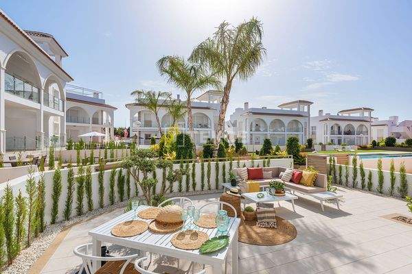 Elegant Mediterranean Apartments in Ciudad Quesada