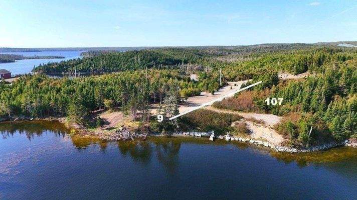 Grenzverlauf Lot 9 und Nachbar 107