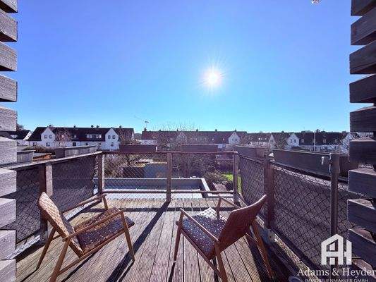 sonnige Dachterrasse, Bild 1