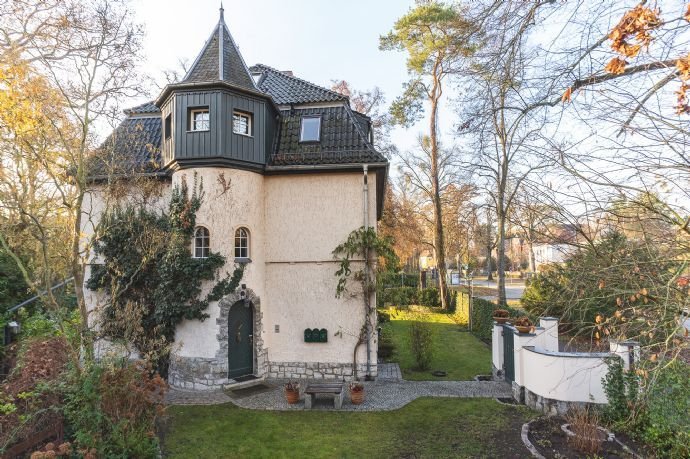 Bezugsbereites Mehrfamilienhaus in der alten Villenkolonie