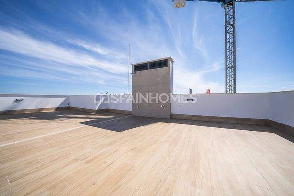 Elegant Golf Villas with Pool in Algorfa La Finca