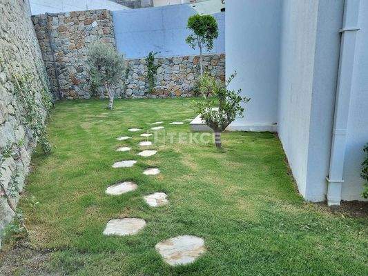 Sea View Villas Within Walking Distance to the Beach in Bodrum