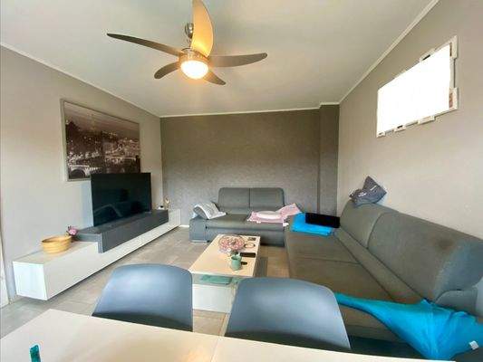 35/ Obergeschoss: Das Wohnzimmer - Teilansicht