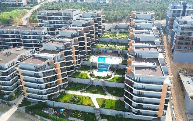 Sea View 4-Bedroom Apartment in Güzelyalı, Mudanya, Bursa