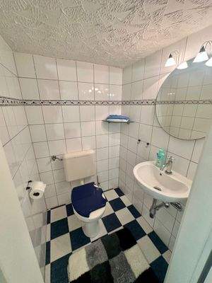 Gäste- WC im Keller