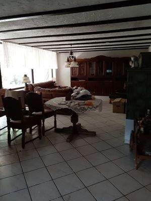 1. OG ( Wohnzimmer / Balkon )