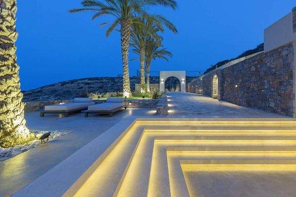 Kreta, Mochlos: Traumhafte Luxusvilla in einer ruhigen Bucht zum Verkauf