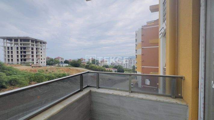 Turnkey 2-bedroom Apartment for Sale in Yalıncak Trabzon