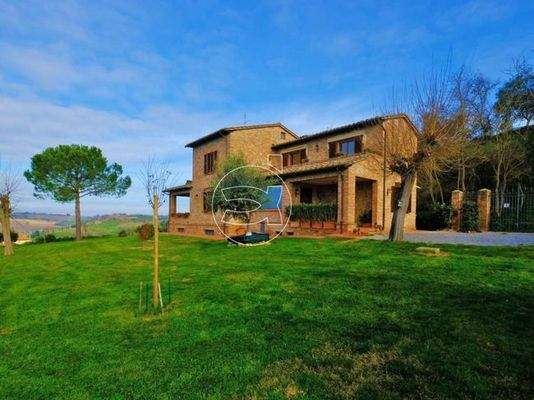 Großzügiges Anwesen