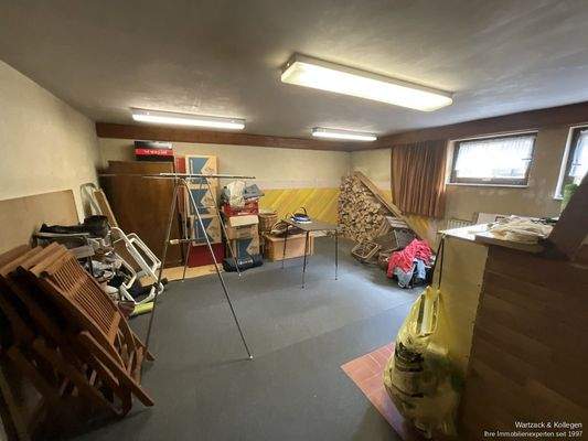 großer beheizter Hobbyraum