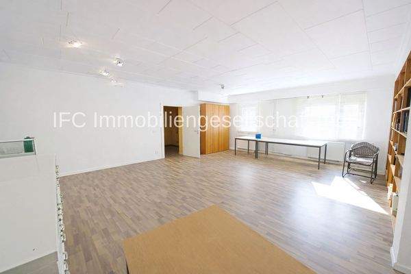 großer Raum (Gewerbe)