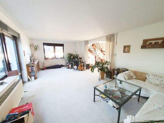 großes Wohnzimmer EG