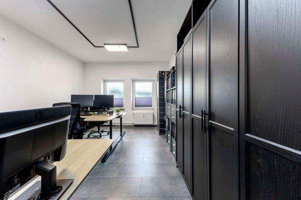 14-Büro.jpg