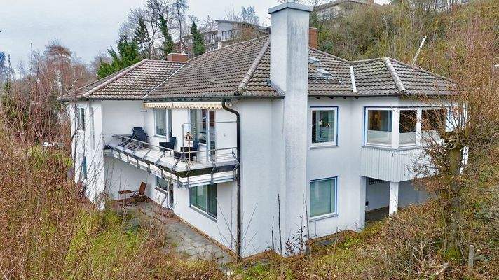 Vorder-Seitenansicht (mit Anbau)