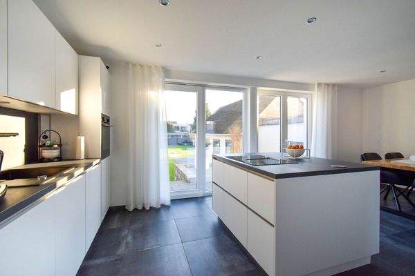 Küche mit Kochinsel