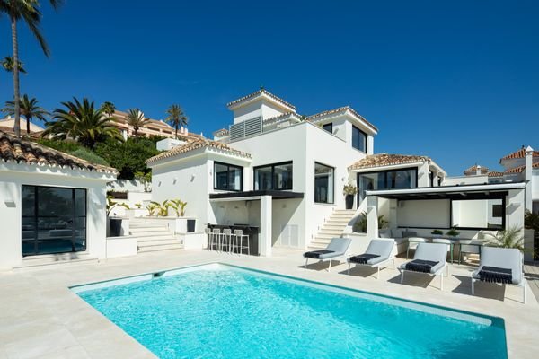 Photo: Villa in Nueva Andalucia