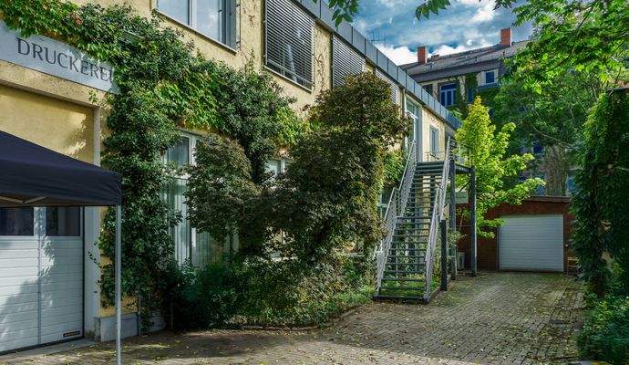 ALF_Hof_hinten_Gebäude_5