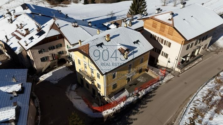 Historisch komplett renoviertes Gebäude am Mendelpass in Ruffré - Trentino / Südtirol