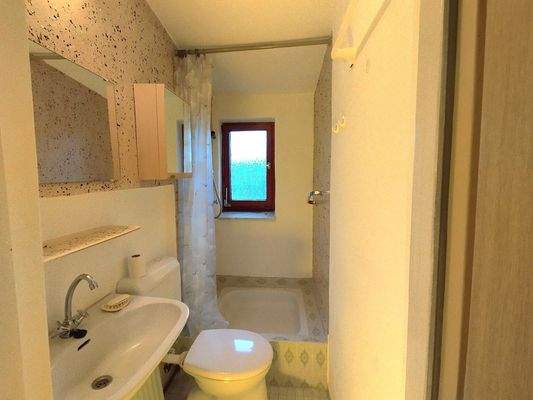 Badezimmer in der Einliegerwohnung