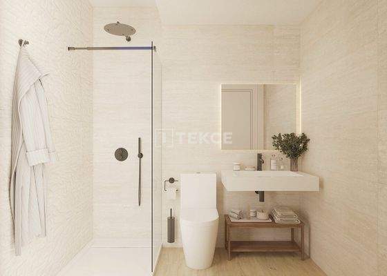 Townhouses with a Private Garden in Prime Location in Malaga