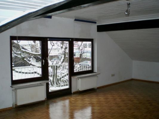 Esszimmer m. Balkon3.JPG