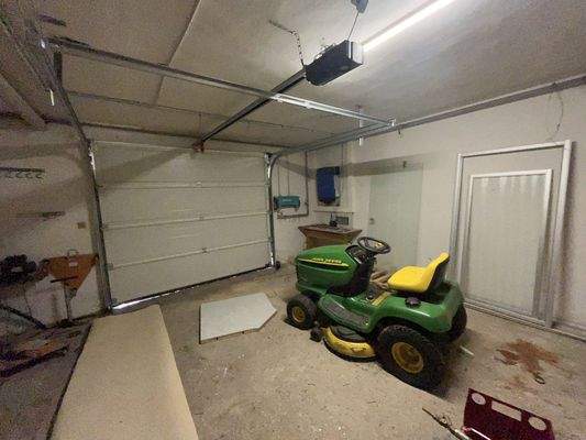 Garage UG