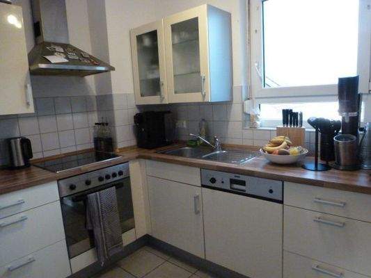 Einbauküche mit Elektrogeräten