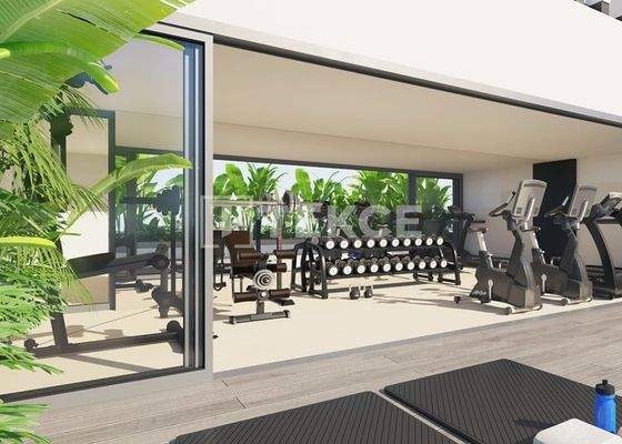 Centrally-Located Apartments in Fuengirola with Swimming Pool