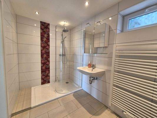 Duschbad UG 2