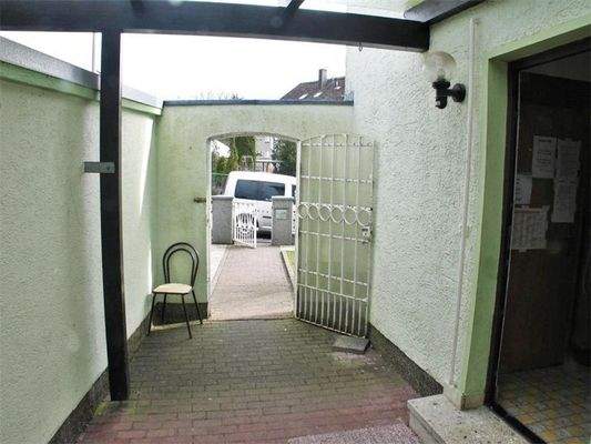 Eingangsbereich außen