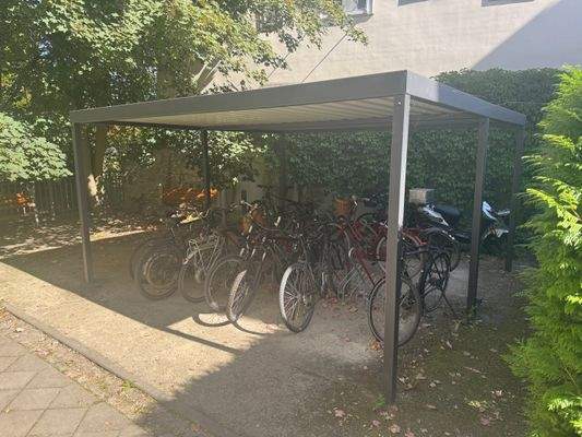 Fahrradstellplatz.JPG