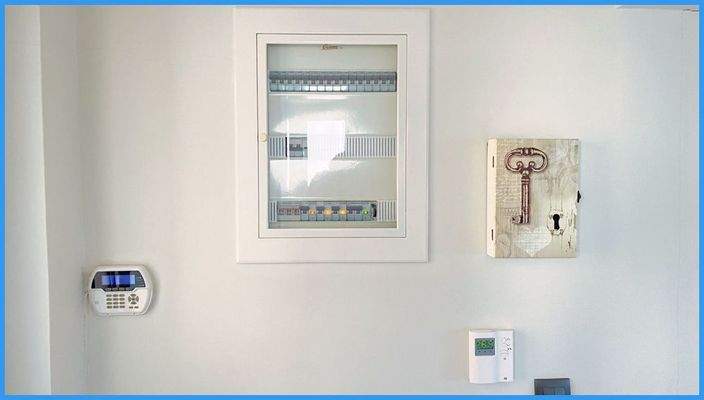 281c4e7e52db4b81b881c40a5f7fc49c-original