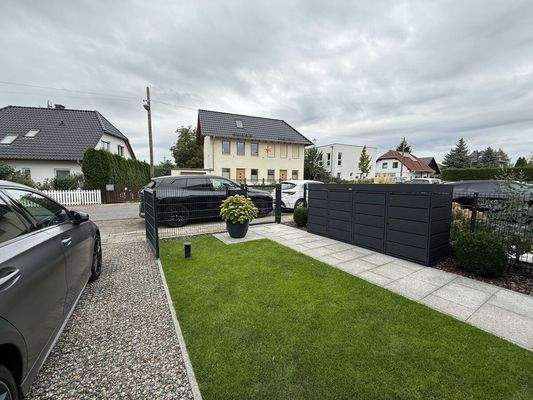 Hofeinfahrt, Vorgarten