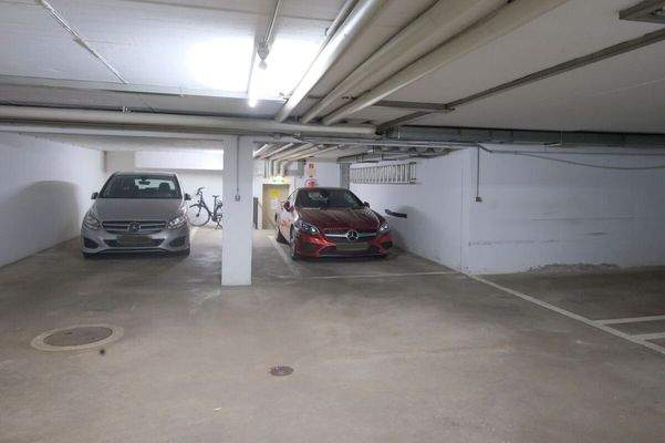 Tiefgaragenstellplatz 