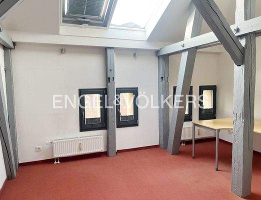 Weiteres Zimmer in Westausrichtung im 1. DG