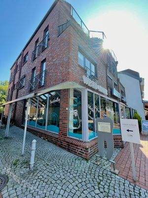 Gebäudeansicht Seite