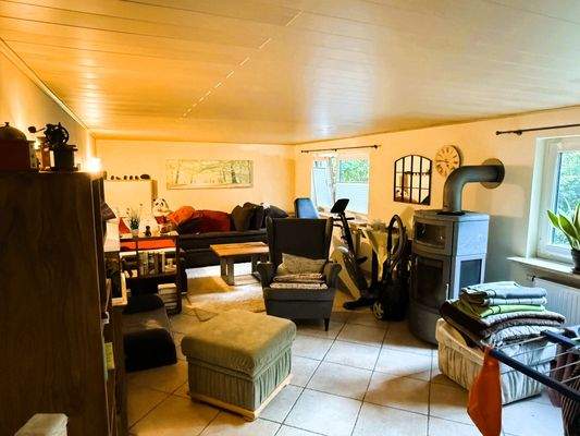 Büro Souterrain.jpg