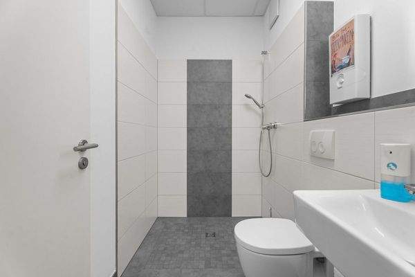 5Plus Immo Gewerbeobjekt Miete Würselen