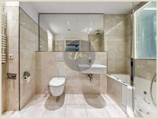 Bad (Nachbarwohnung)